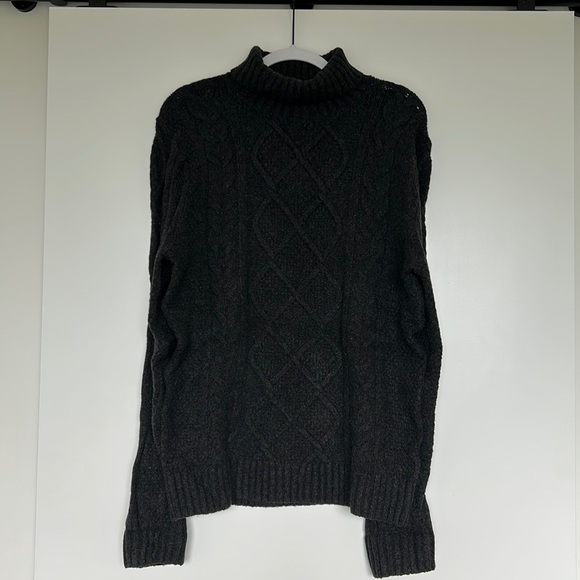 🤩 3 for $20 / Abercrombie & Fitch Grey Knit Turtle Neck - Picture 3 of 5